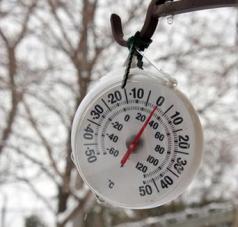 Thermostat showing freezing temperatures in Toronto